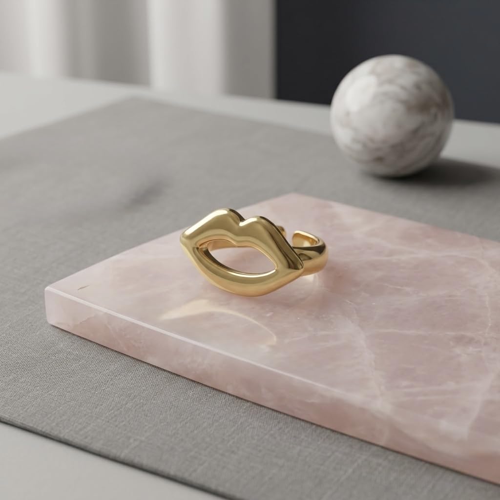 Kiss Code Ring