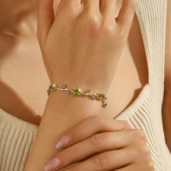 Sushee Matcha Green Tulip Bracelet