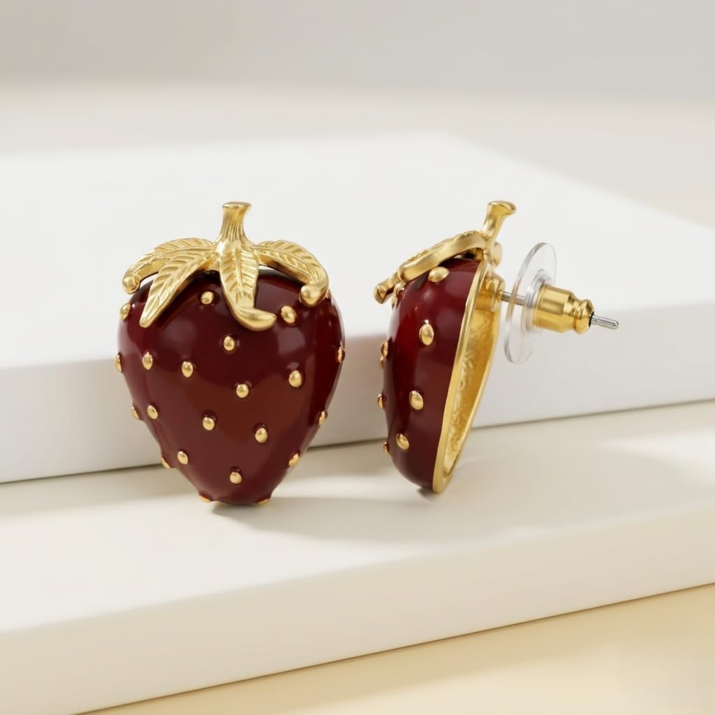 Strawbelle Studs