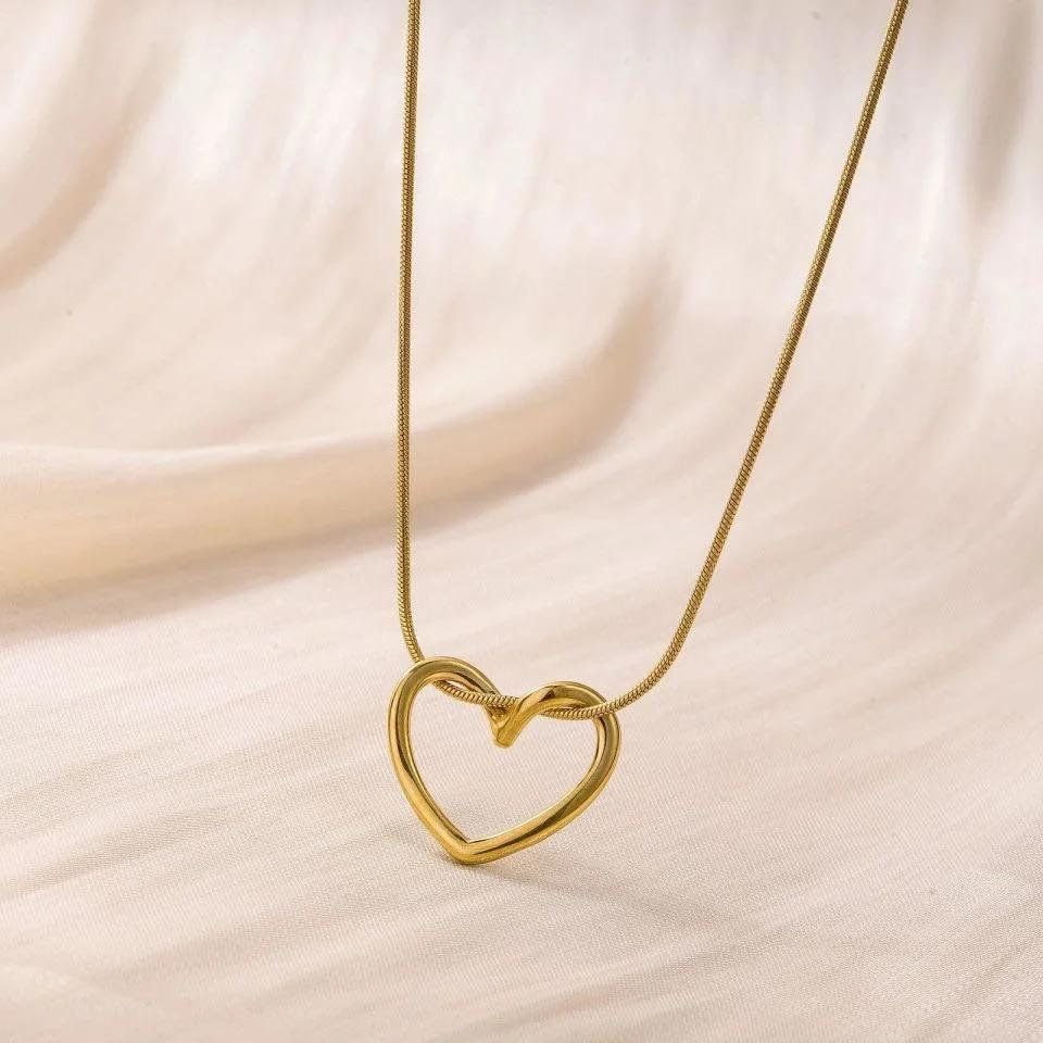 Sushee Heart Stainless Steel Pendant for Women