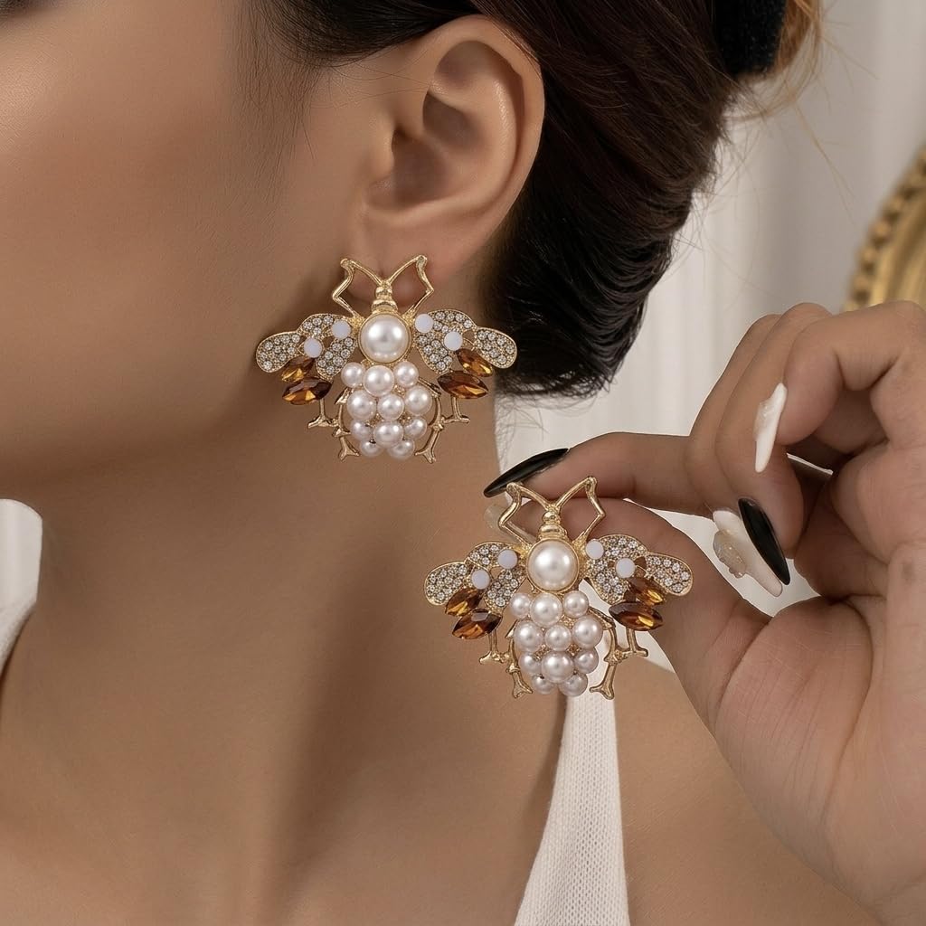 SUSHEE Statement Bee Pearl Stud Earrings
