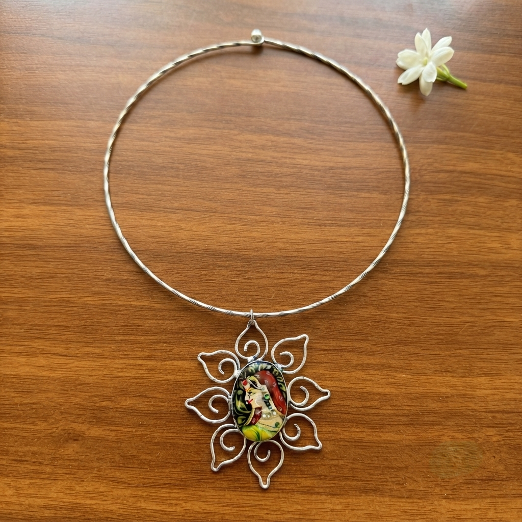 SUSHEE Jaipur Hand-Painted Hasli – Royal Rajasthani Pendant