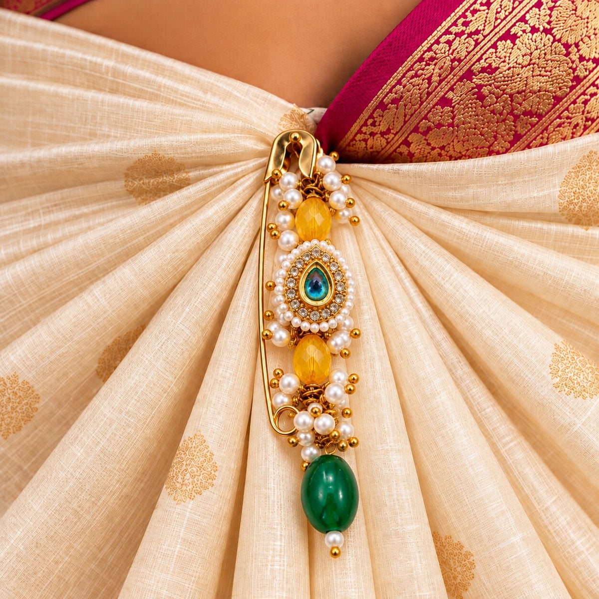 SUSHEE Royal Festive  Saree Pin Combo