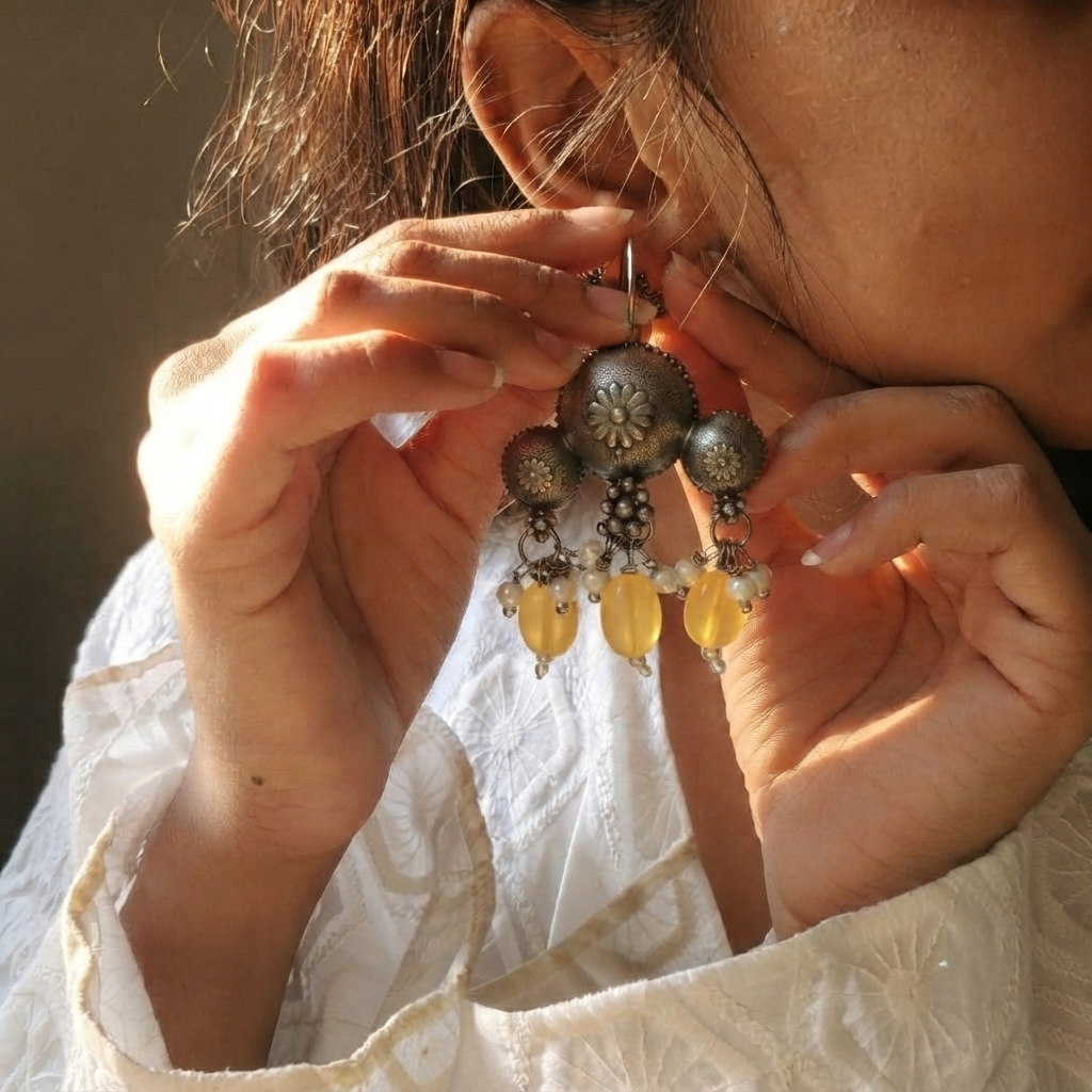 SUSHEE Antique Floral Drops