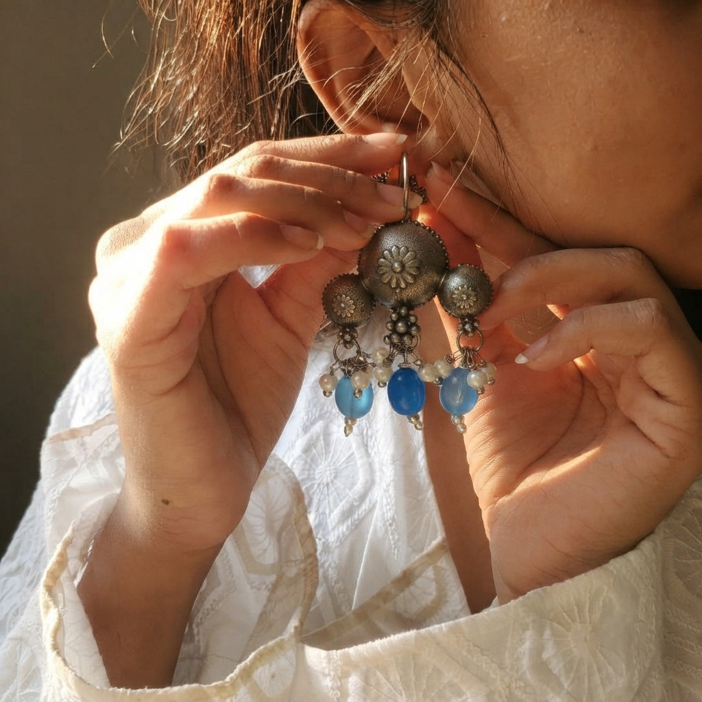 SUSHEE Antique Floral Drops