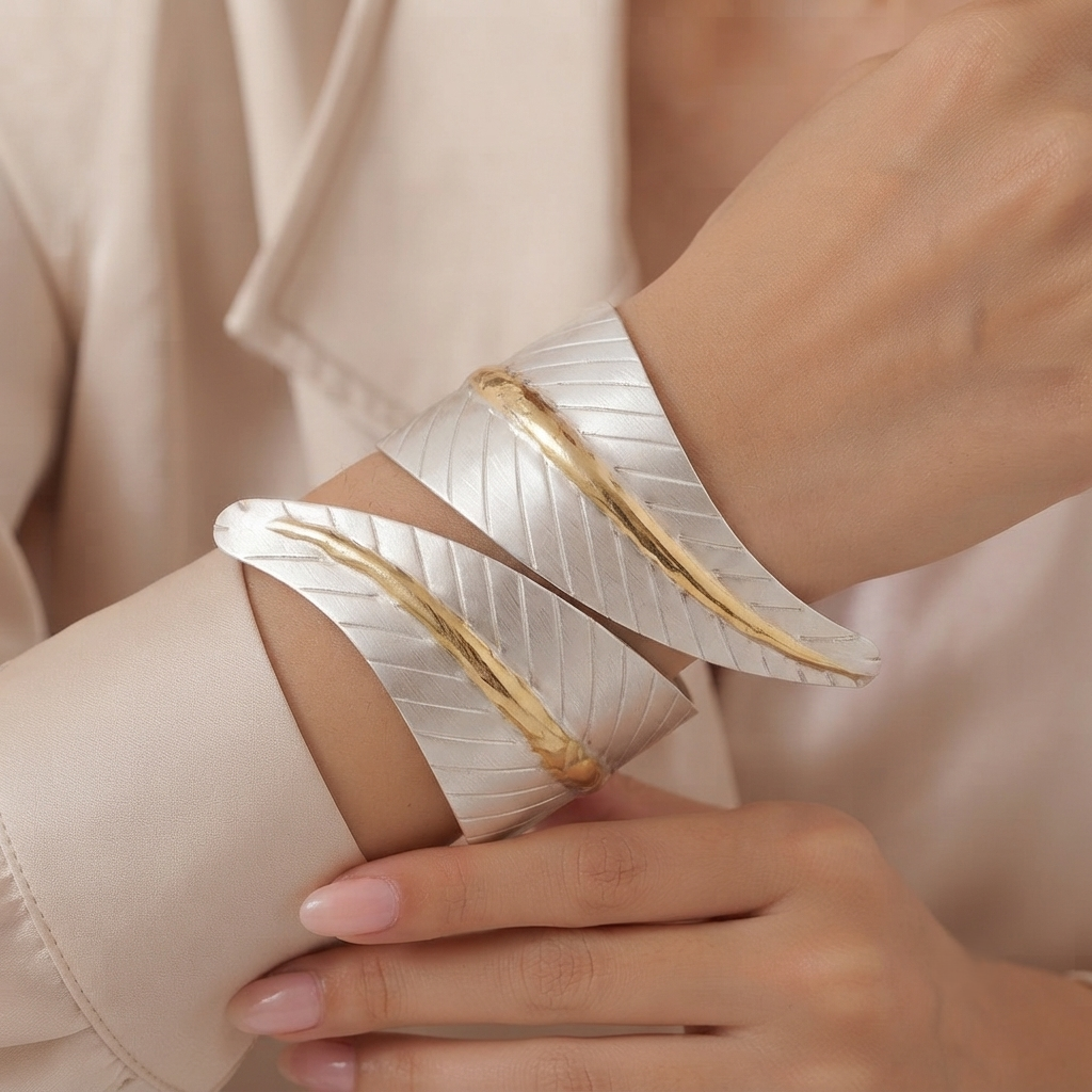 SUSHEE Turkish Twist Cuff