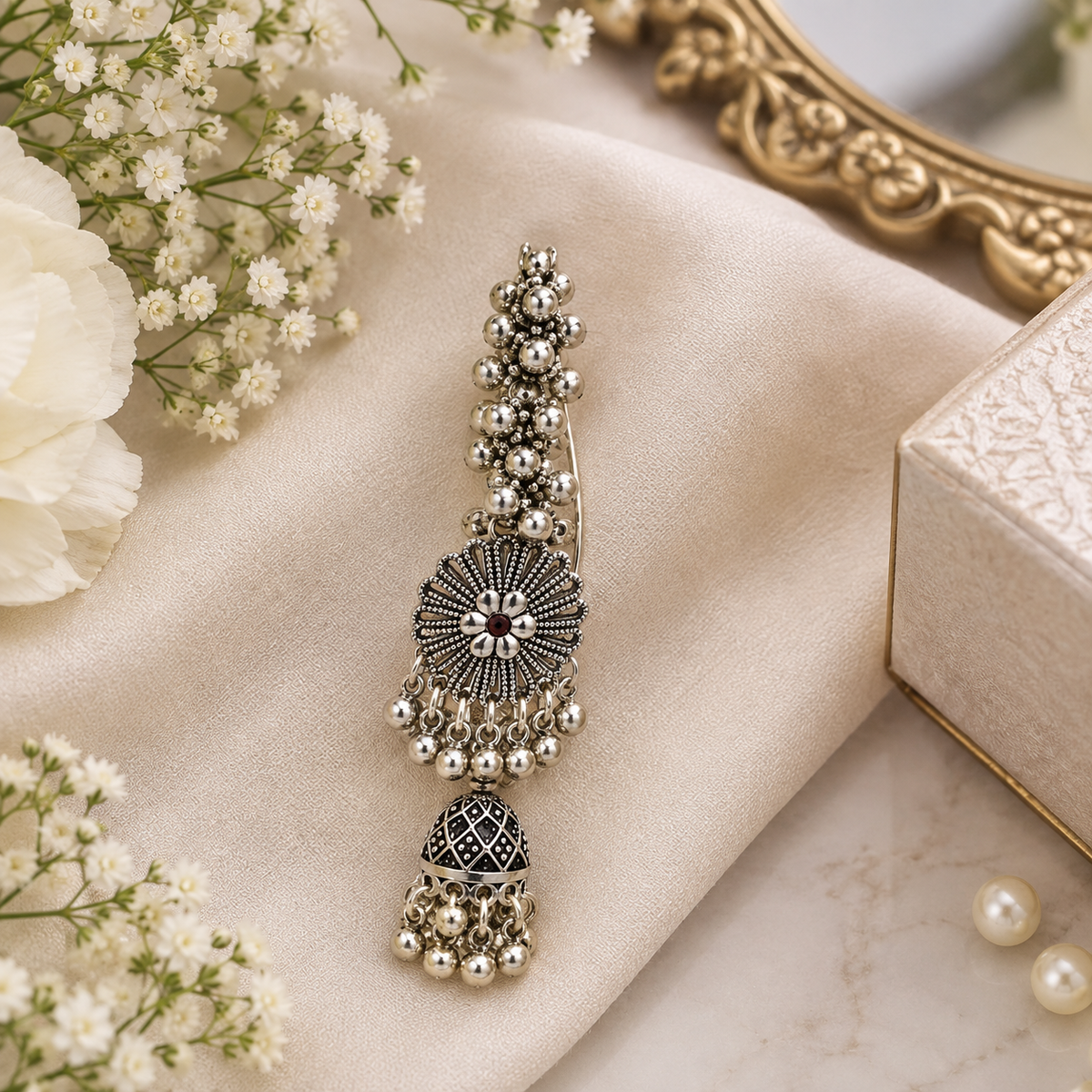 SUSHEE Noor Oxidised Silver Saree Pin